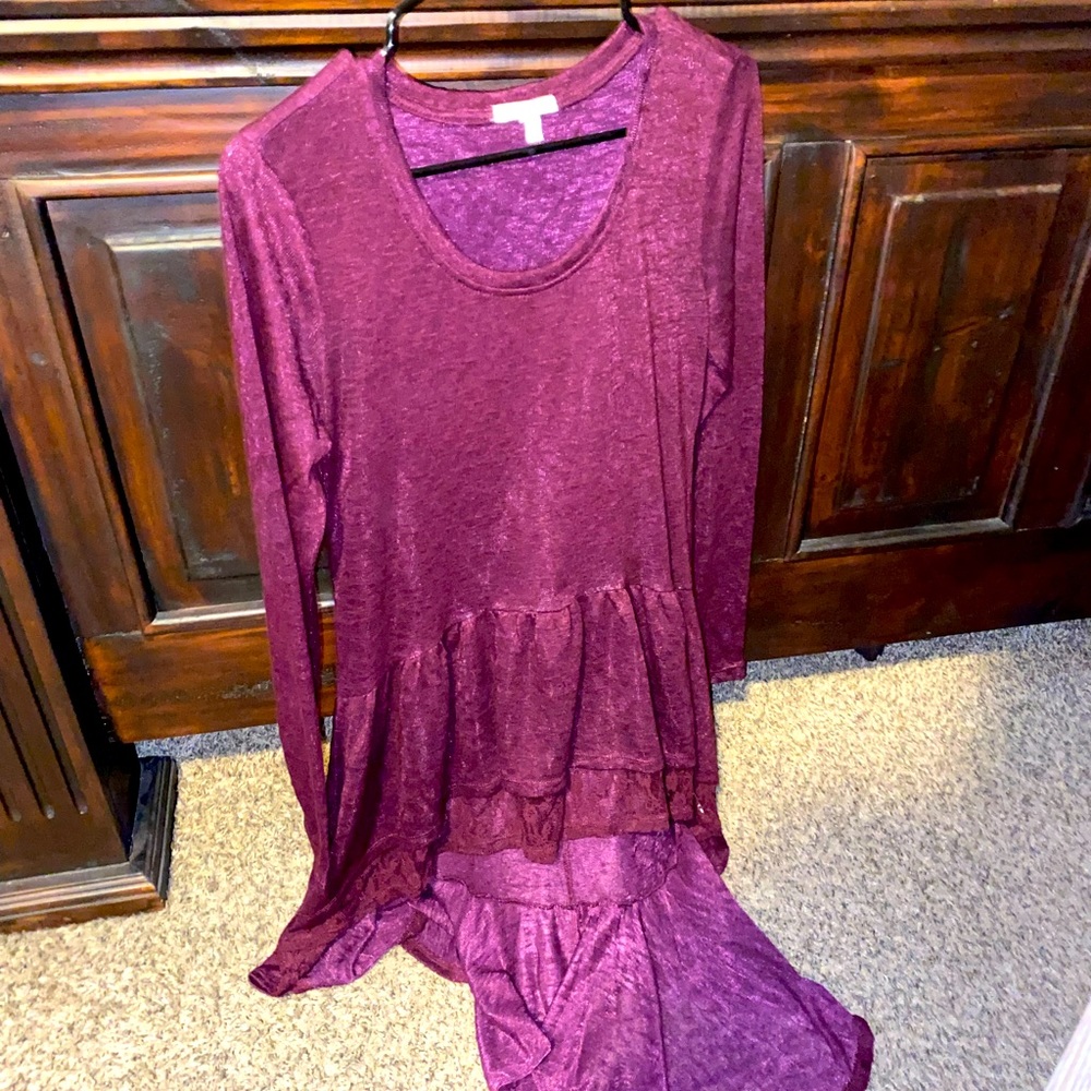 Beautiful Maurices long sleeve top